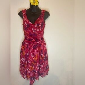 Express~Bright Floral V-Neck Fit & Flare Mini Dress w/Waist Tie~Lined~Size 2